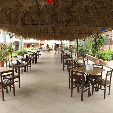 Club Tropical